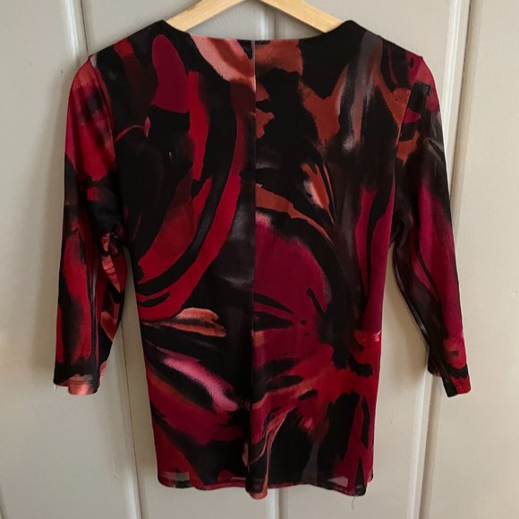 Red Abstract Long-Sleeve Blouse - Picture 3 of 3